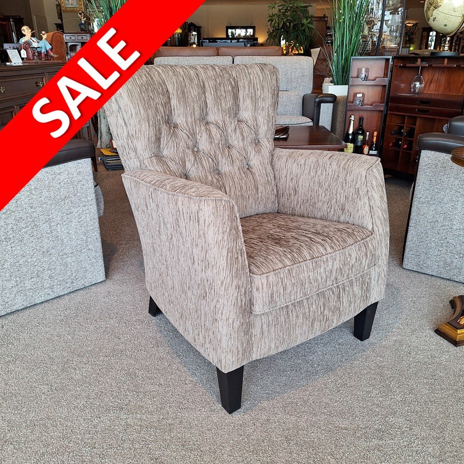 gepapitonneerde fauteuil klassiek Rousset Vidato