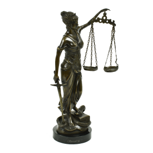 vrouwe justitia lady justice bronzen beeld