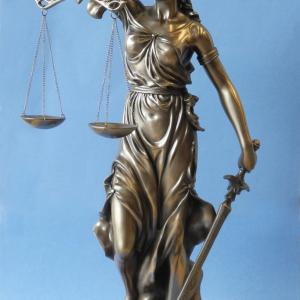 wu72919-justitia-hr