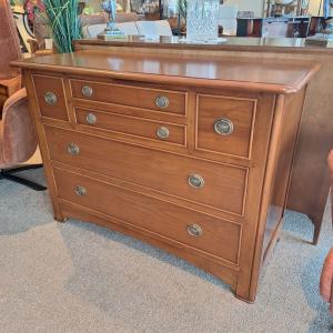 commode kersen