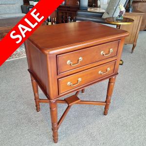 kleine klassieke sidetable