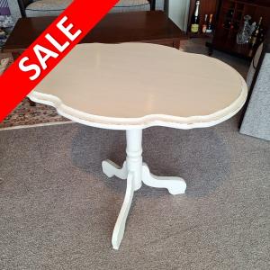 Bijzettafel vintage wit outlet