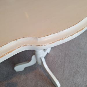 bijzettafel wit vintage
