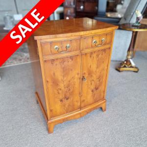 tv audio tv meubel wortelnoten