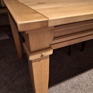 Blank eiken eettafel