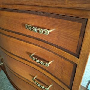 klassieke commode met lades