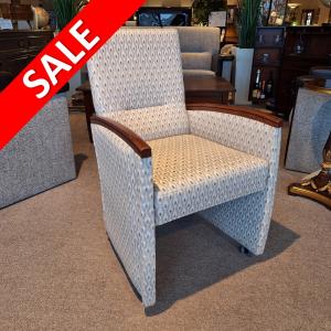 armstoel klassiek op wieltjes