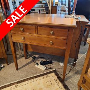 sidetable met lades klassiek 